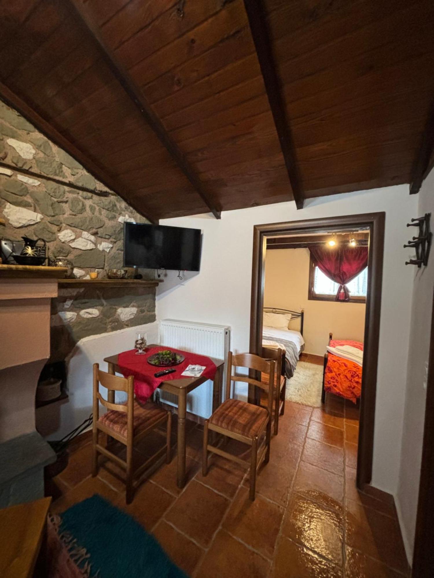 Πέτρινο Όραμα Hotel Kotronion  Ngoại thất bức ảnh