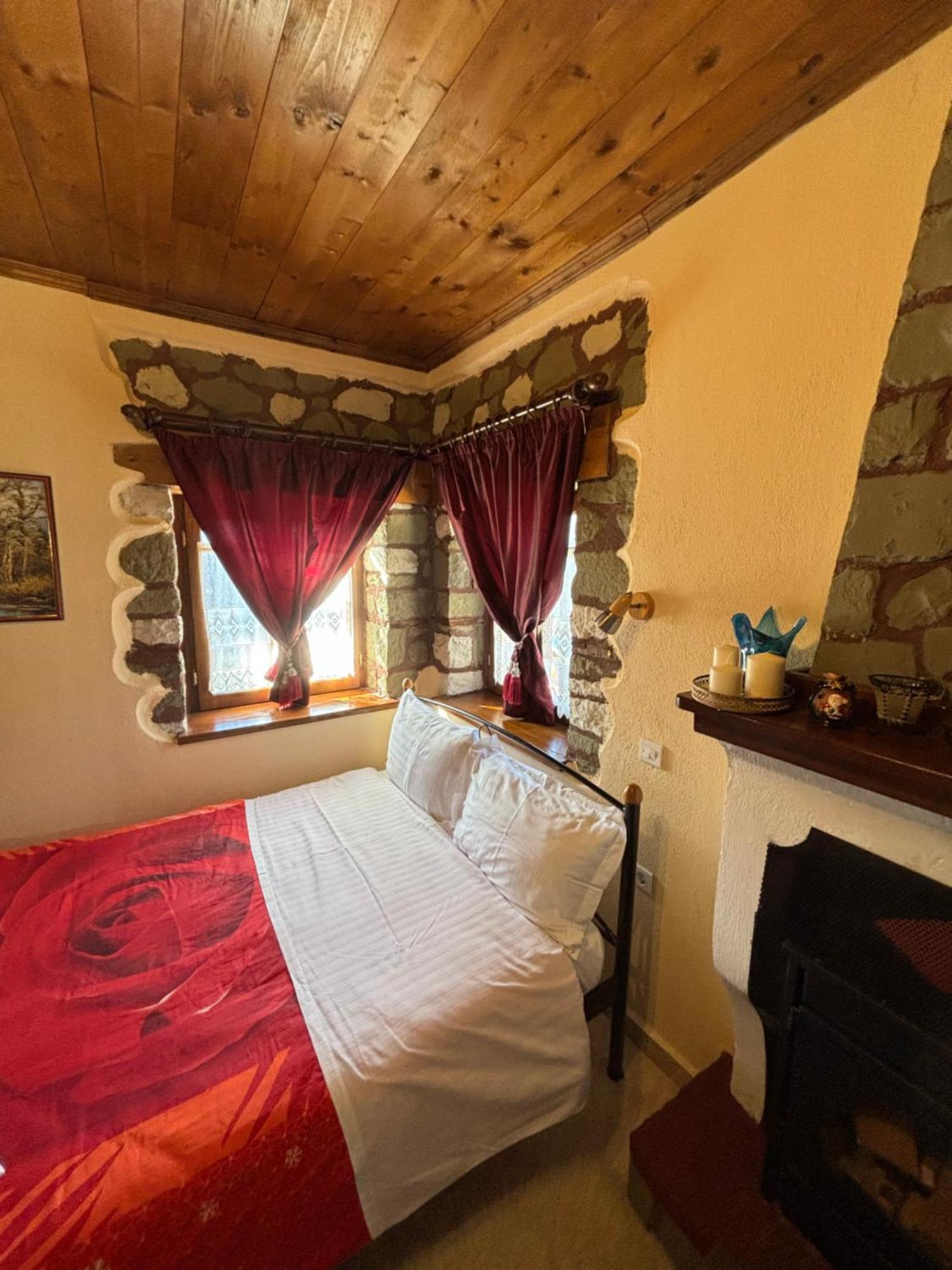 Πέτρινο Όραμα Hotel Kotronion  Ngoại thất bức ảnh