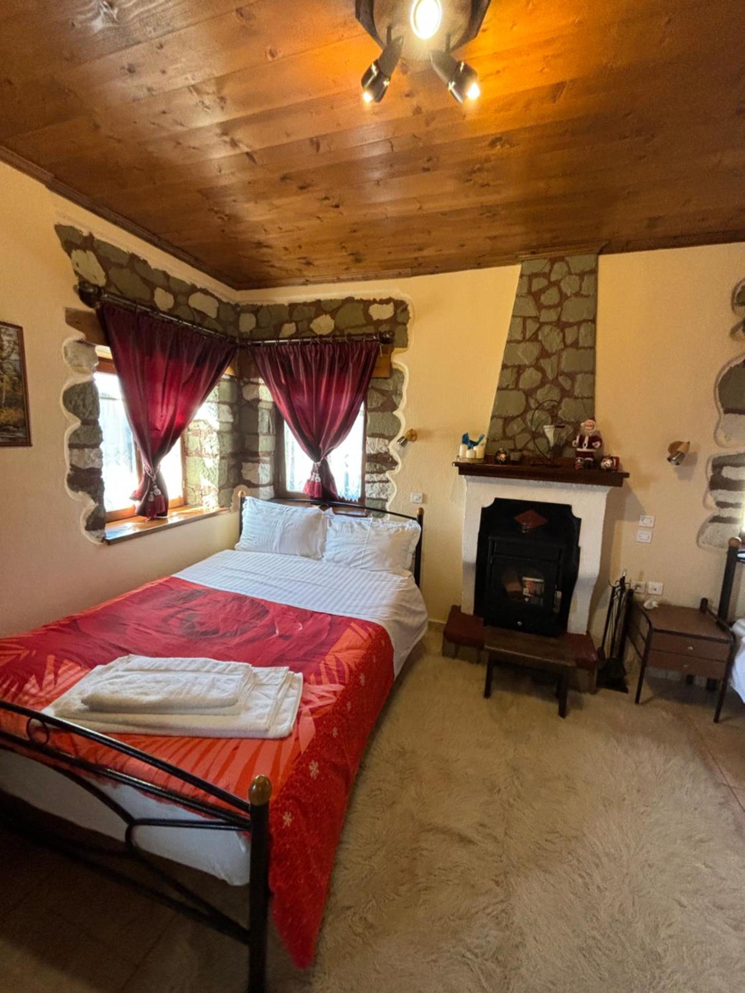 Πέτρινο Όραμα Hotel Kotronion  Ngoại thất bức ảnh